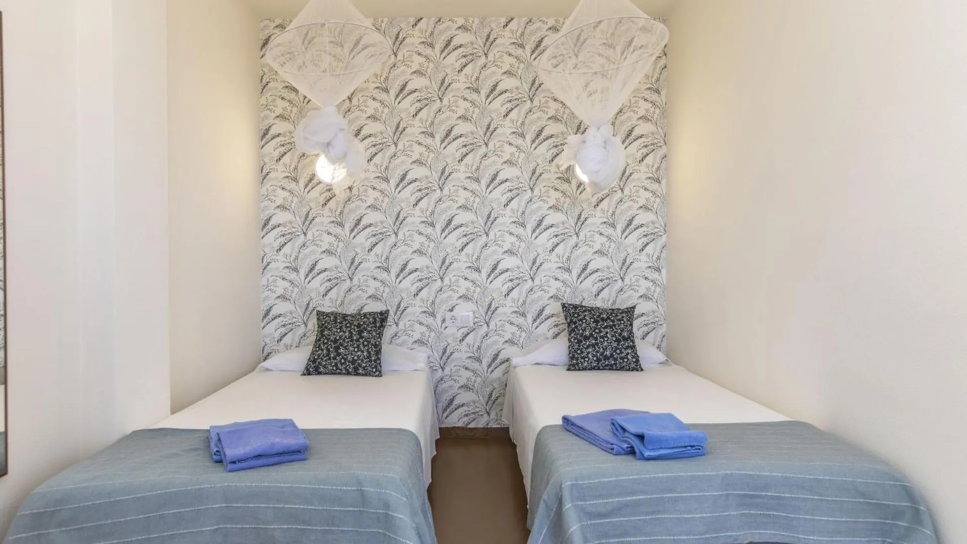 Apartment Paradise Beach By Interhome Begur